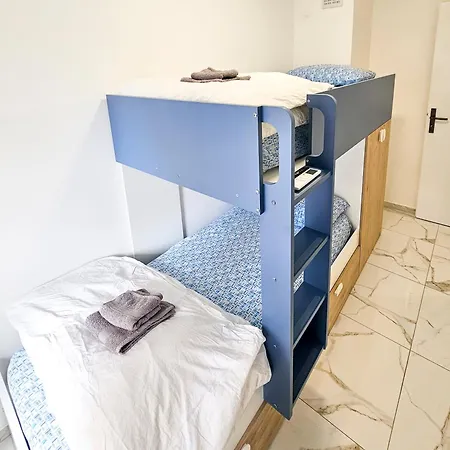 Apartment New Big Flat 8 Pers Ac Wifi